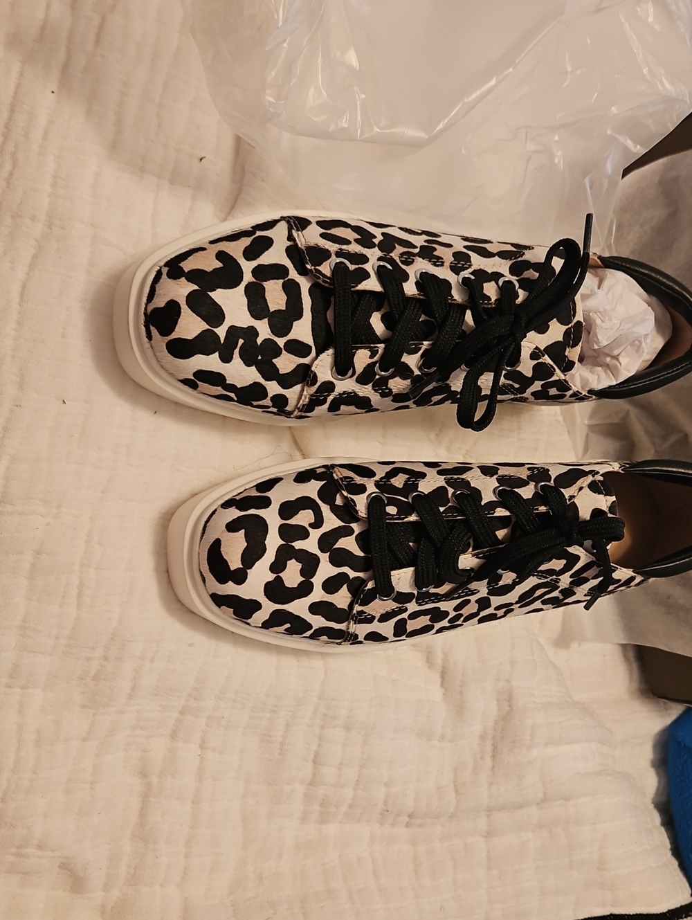 Paolo Leopard Print Casual Sneakers - Black & White